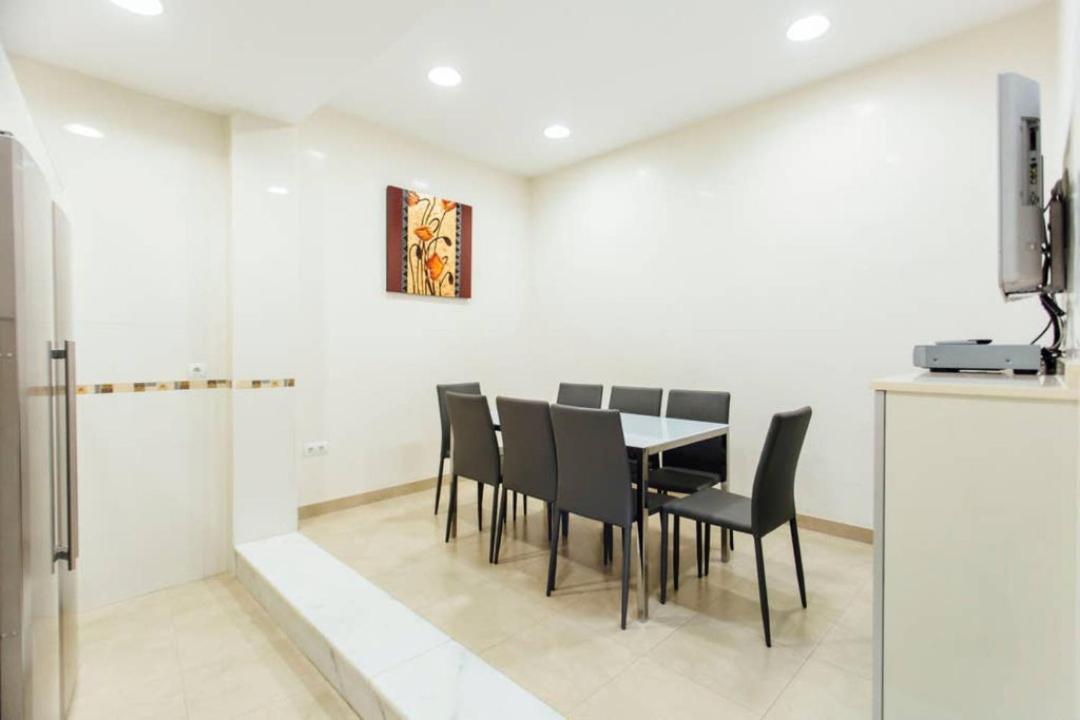 Duplex With Terrace- 5Bd 3Bth- Center Lägenhet Sevilla Exteriör bild